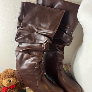 Women's Slouchy Brown Mid-Calf Boots